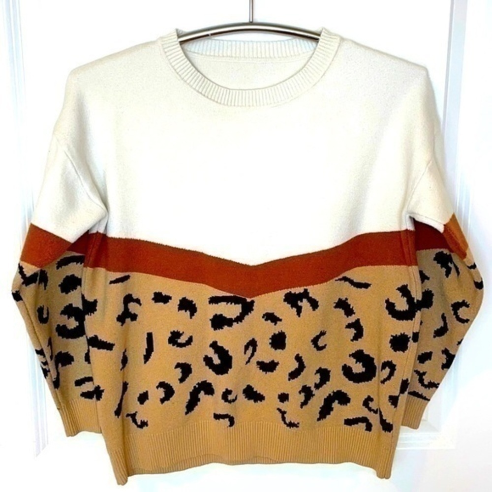 SHEIN | Women’s SHEIN White & Leopard Print Sweater Size XL.